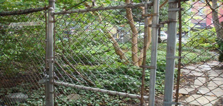 How To Fix Gap In Chain Link Fence Gate 768x366 
